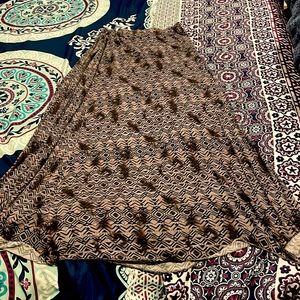 Maxi side split graffiti design skirt